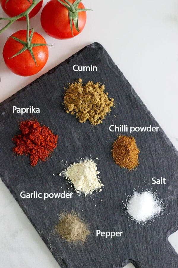 Homemade Burrito Spice Mix (or taco seasoning) - the perfect blend of spices to make your favourite Mexican meal in minutes! Perfect for beef burritos, nachos, chicken strips for tacos, refried beans or anything Mexican! | thekiwicountrygirl.com